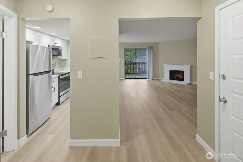 Photo of 10506 NE 32nd Place #G203, Bellevue, WA 98004 (MLS # 2457595)