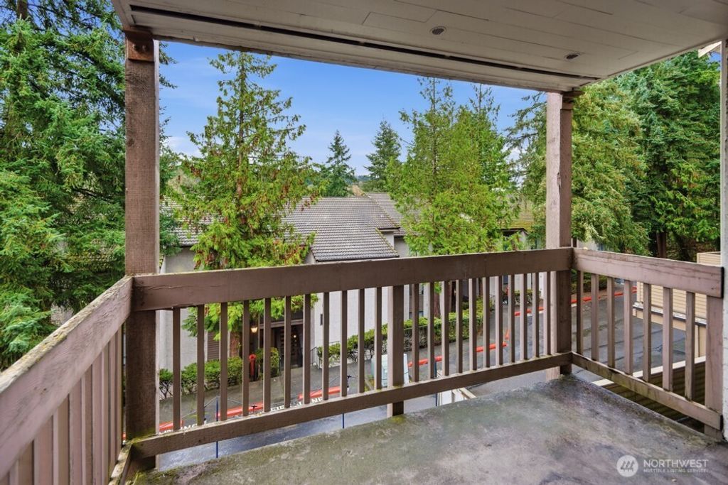 Photo of 10506 NE 32nd Place #G203, Bellevue, WA 98004 (MLS # 2457595)