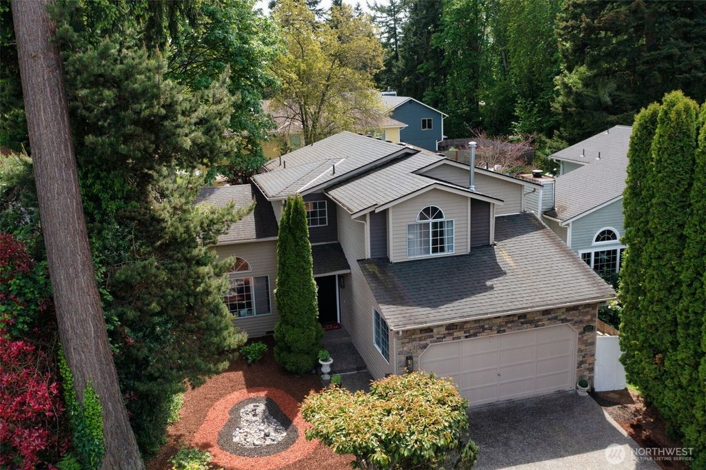 Photo of 12737 NE 97th Place, Kirkland, WA 98033 (MLS # 2506383)