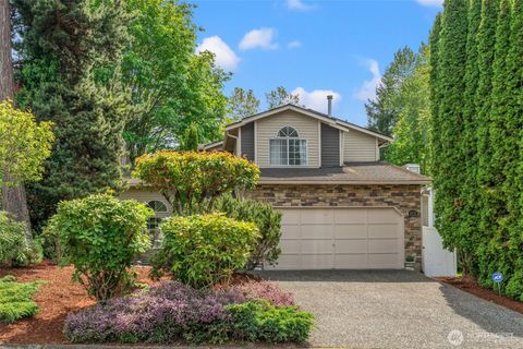 Photo of 12737 NE 97th Place, Kirkland, WA 98033 (MLS # 2506383)