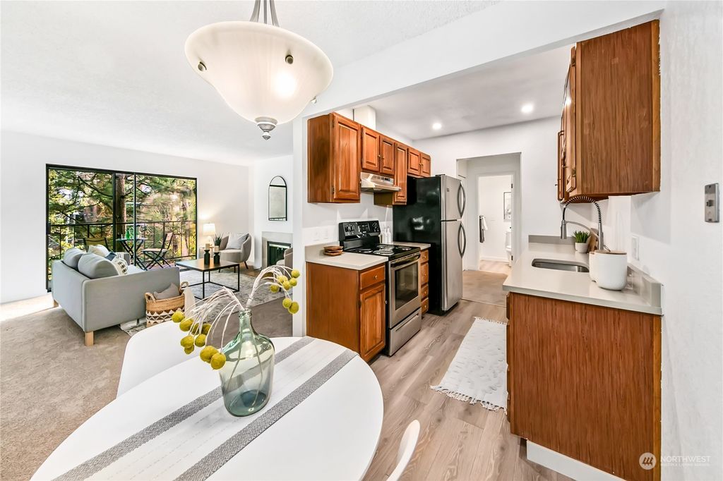 Photo of 3633 Fremont Avenue N #405, Seattle, WA 98103 (MLS # 2204189)