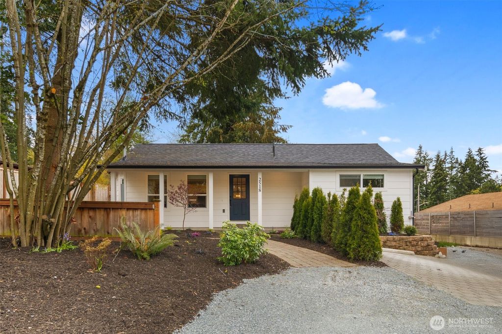 Photo of 2518 NE 140th Street, Seattle, WA 98125 (MLS # 2358101)