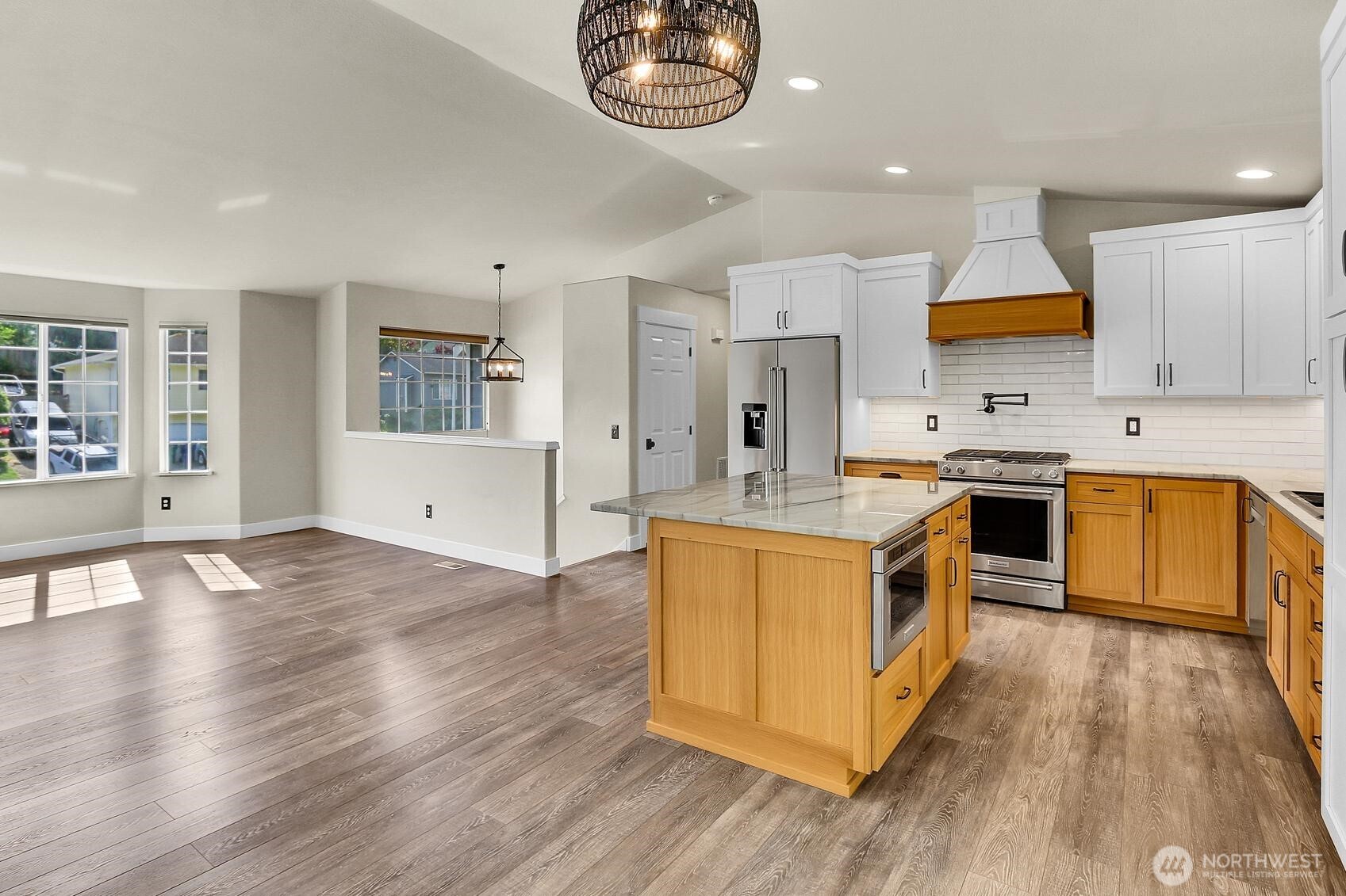 3323 Lake Drive