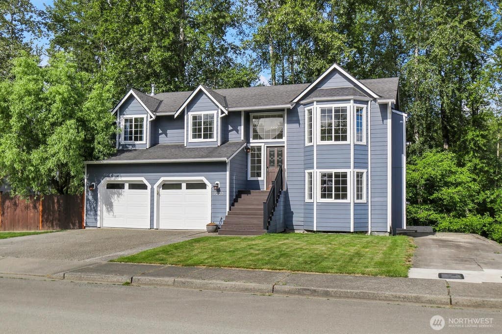 Photo of 3323 Lake Drive, Lake Stevens, WA 98258 (MLS # 2535846)