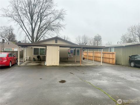 Photo of 404 SE 3rd Street, College Place, WA 99324 (MLS # 2481973)