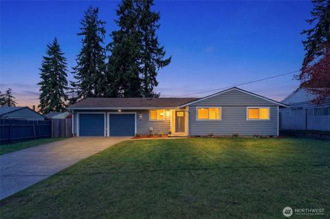Photo of 427 174th Street S, Spanaway, WA 98387 (MLS # 2499981)