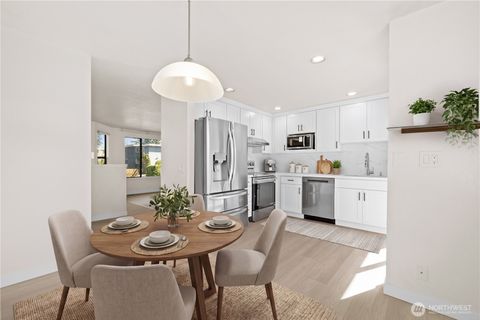 Photo of 917 N 100th Street, Seattle, WA 98133 (MLS # 2424438)