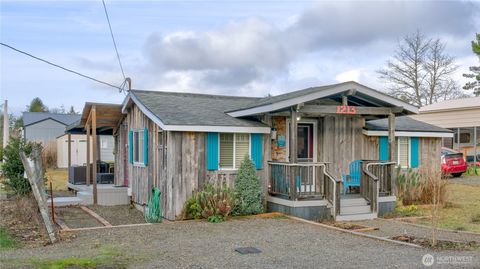 Photo of 1213 269th Place, Ocean Park, WA 98640 (MLS # 2412543)