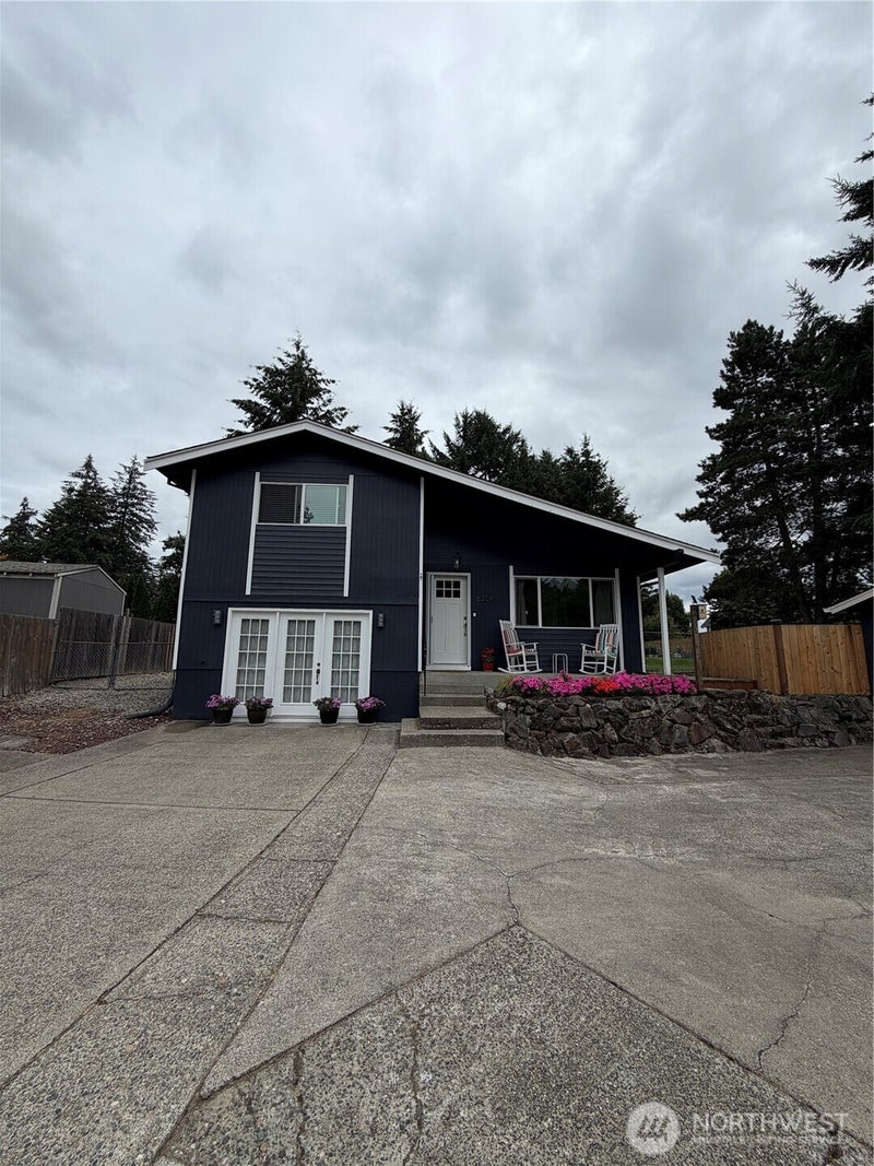 8304 55th Street W