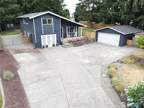 Photo of 8304 55th Street W, University Place, WA 98467 (MLS # 2560599)