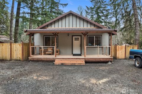 Photo of 187 Paradise Drive Dr, Ashford, WA 98304 (MLS # 2483943)