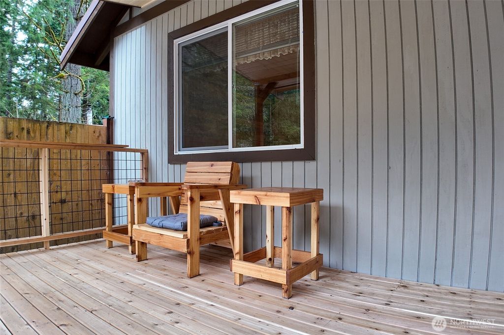 Photo of 187 Paradise Drive Dr, Ashford, WA 98304 (MLS # 2483943)