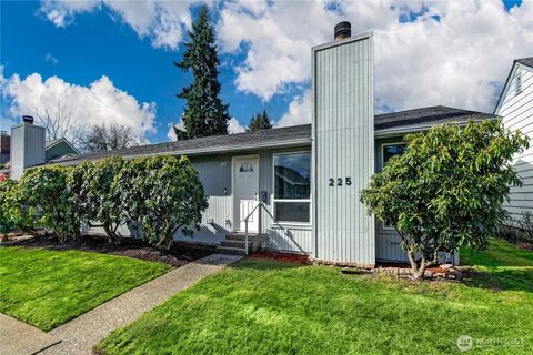 Photo of 225 I Street SE, Auburn, WA 98002 (MLS # 2498901)