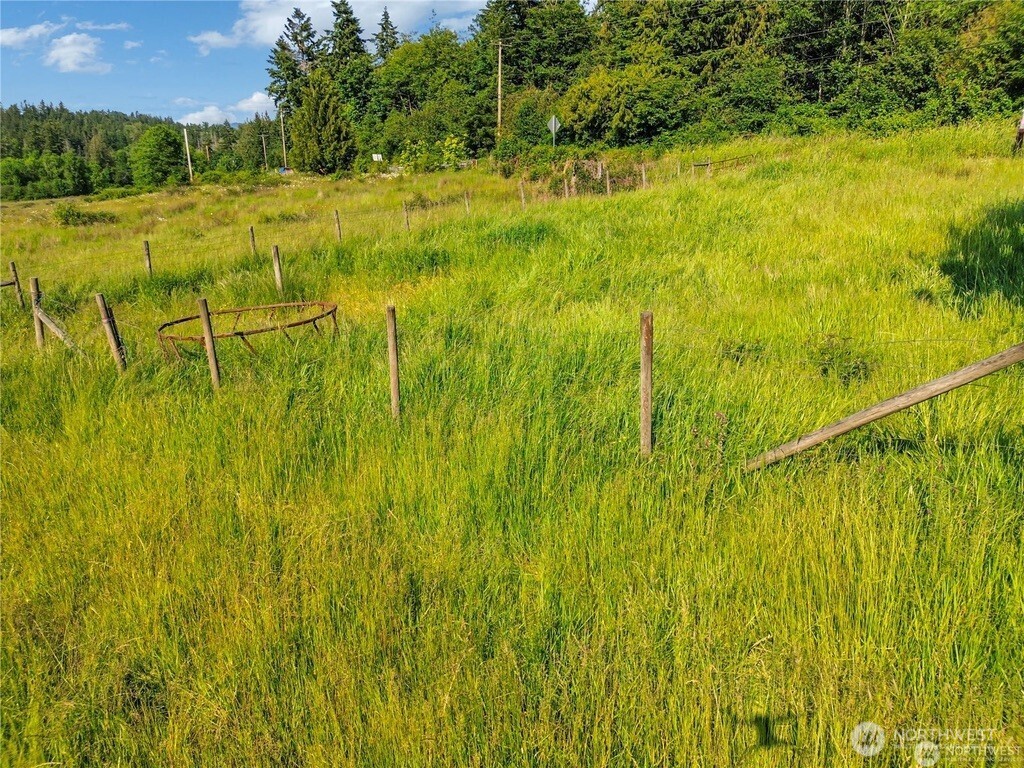 10929 352nd Street E