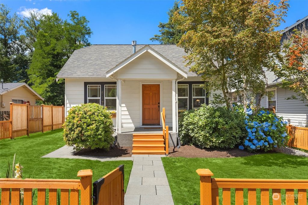 Photo of 517 Main Avenue N, North Bend, WA 98045 (MLS # 2269048)