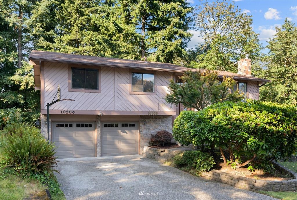 Photo of 10506 NE 151st Street, Bothell, WA 98011 (MLS # 1962671)