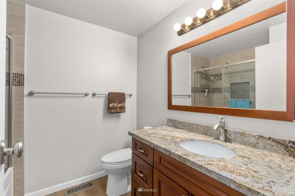 Photo of 10506 NE 151st Street, Bothell, WA 98011 (MLS # 1962671)