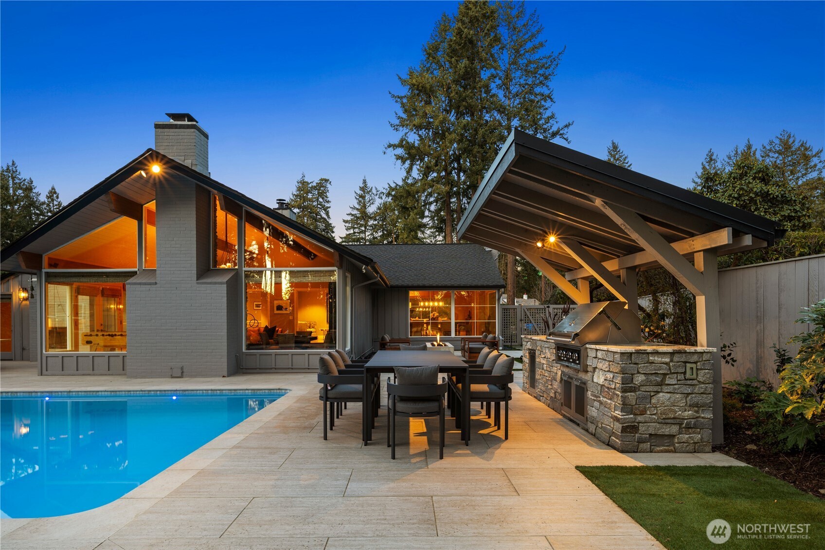 27 Forest Glen Lane SW