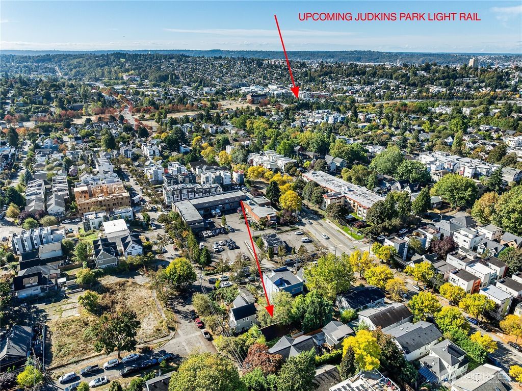 Photo of 727 28th Avenue S, Seattle, WA 98144 (MLS # 2438743)