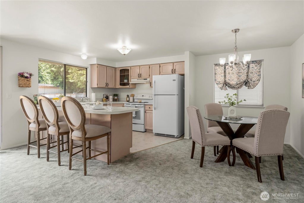 Photo of 1901 Union Avenue NE, Renton, WA 98059 (MLS # 2566279)