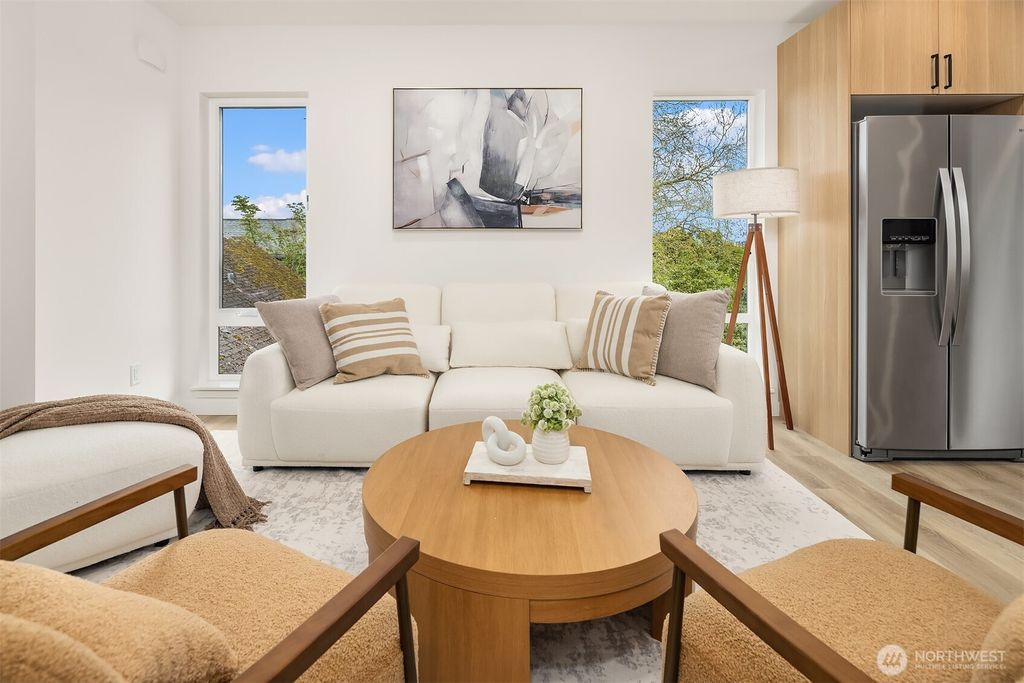 Photo of 322 NW 47th Street #C, Seattle, WA 98107 (MLS # 2416040)