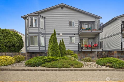 Photo of 1131 N 93rd Street #6, Seattle, WA 98103 (MLS # 2568198)