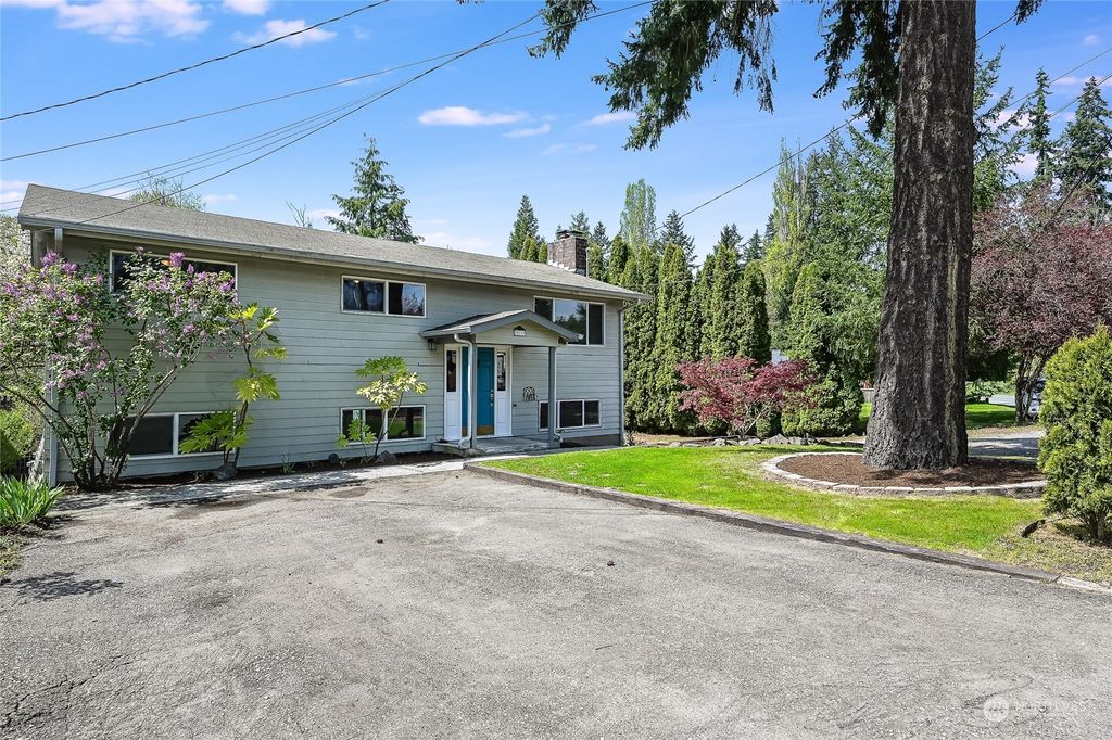 Photo of 20219 73rd Avenue NE, Kenmore, WA 98028 (MLS # 2064316)