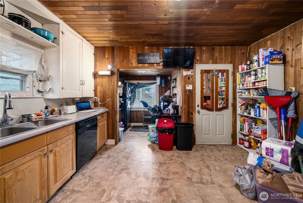 Photo of 2502 S 74th Street, Tacoma, WA 98409 (MLS # 2490829)