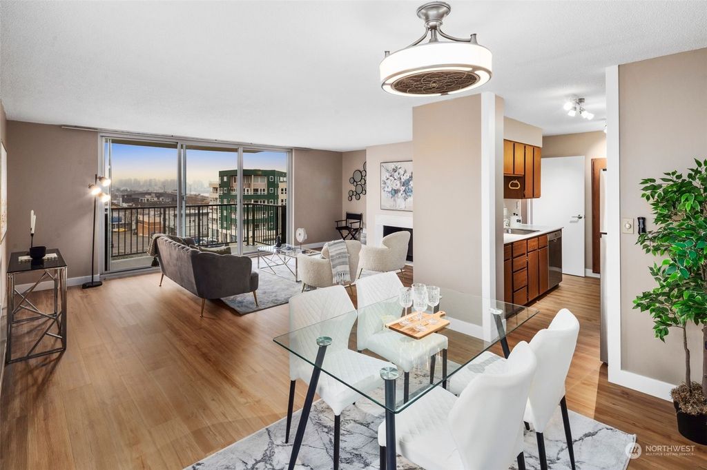 Photo of 4540 8th Avenue NE #506, Seattle, WA 98105 (MLS # 2323219)