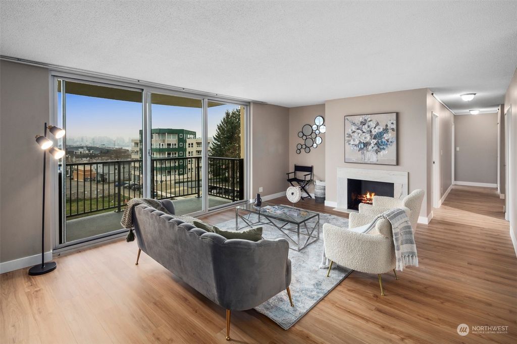 Photo of 4540 8th Avenue NE #506, Seattle, WA 98105 (MLS # 2323219)