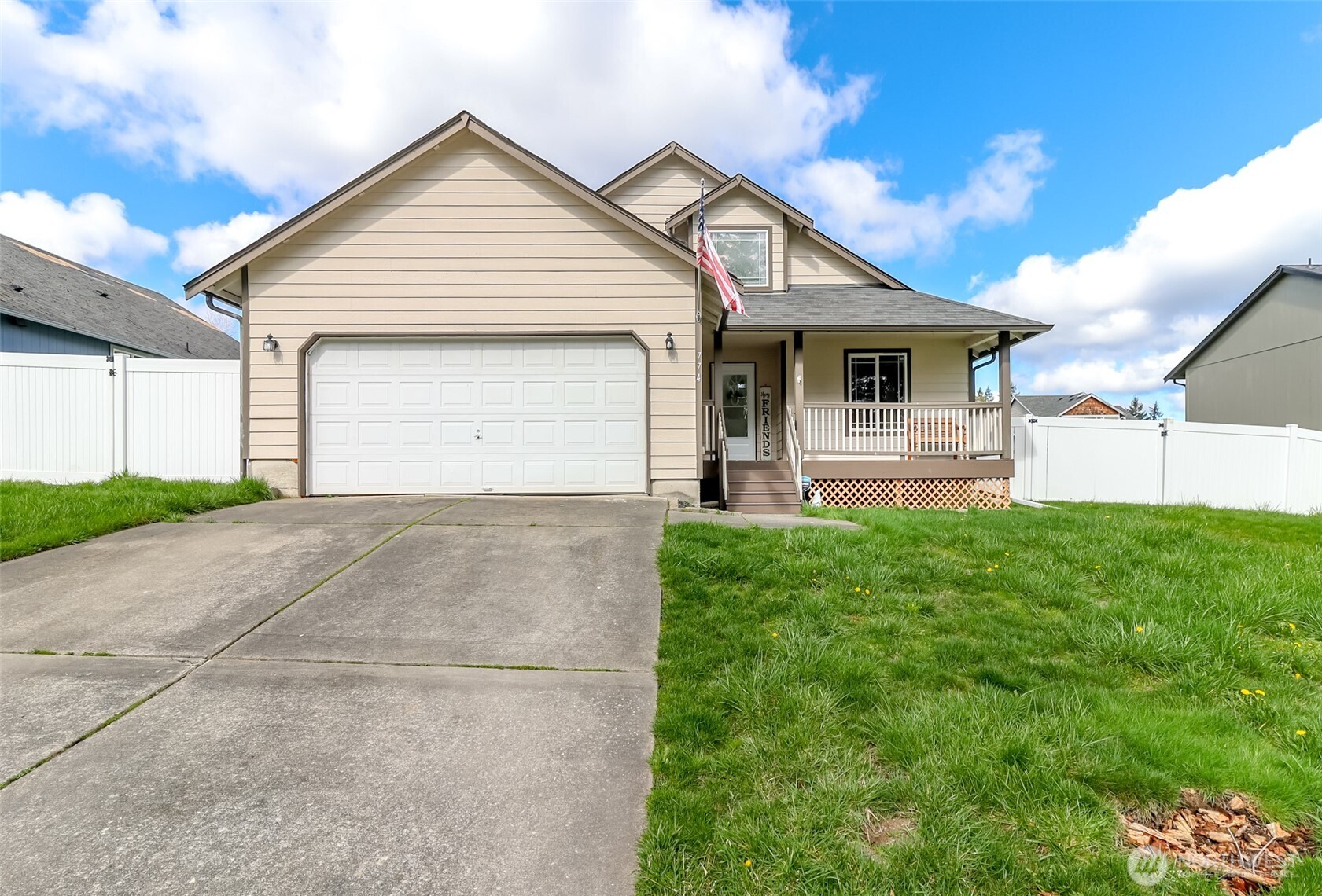 774 Carriage Court Drive W