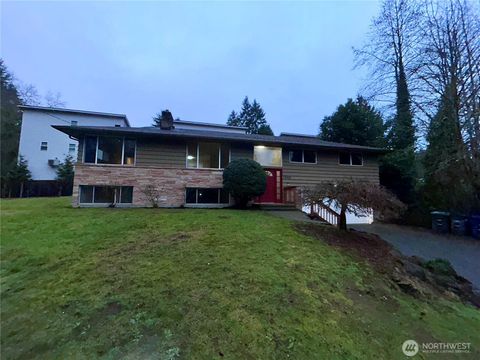 Photo of 19221 100th Avenue NE, Bothell, WA 98011 (MLS # 2476956)