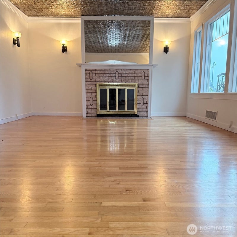 517 S 3rd Street