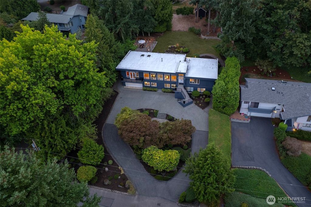 Photo of 6145 93rd Avenue SE, Mercer Island, WA 98040 (MLS # 2428606)
