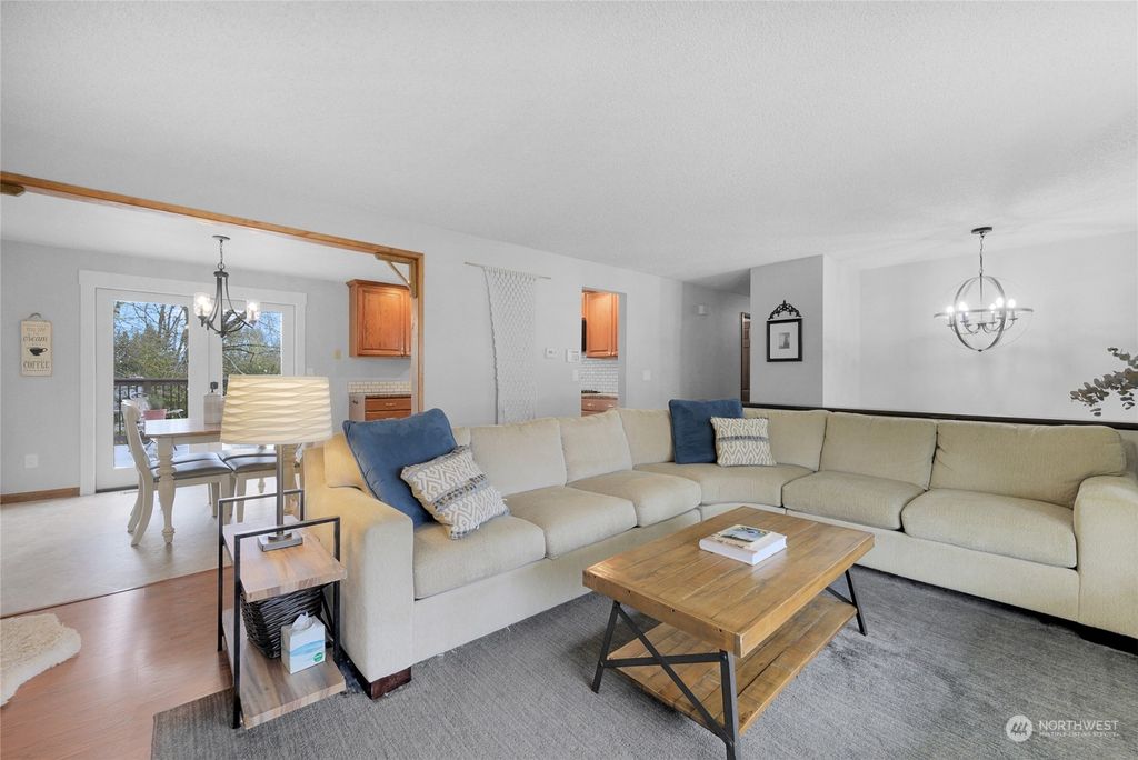 listing image 9366962365932820747