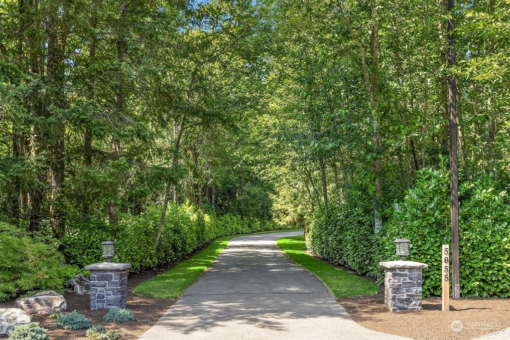 Photo of 5855 245th Place NE, Redmond, WA 98053 (MLS # 2238576)