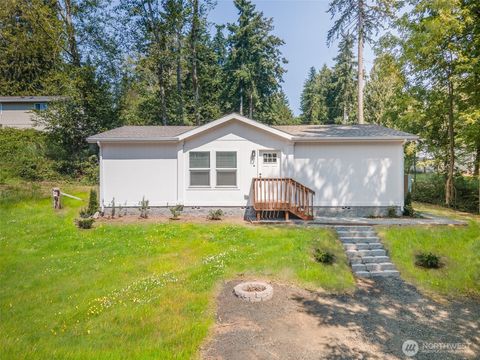 Photo of 321 E Panorama Drive, Shelton, WA 98584 (MLS # 2420416)