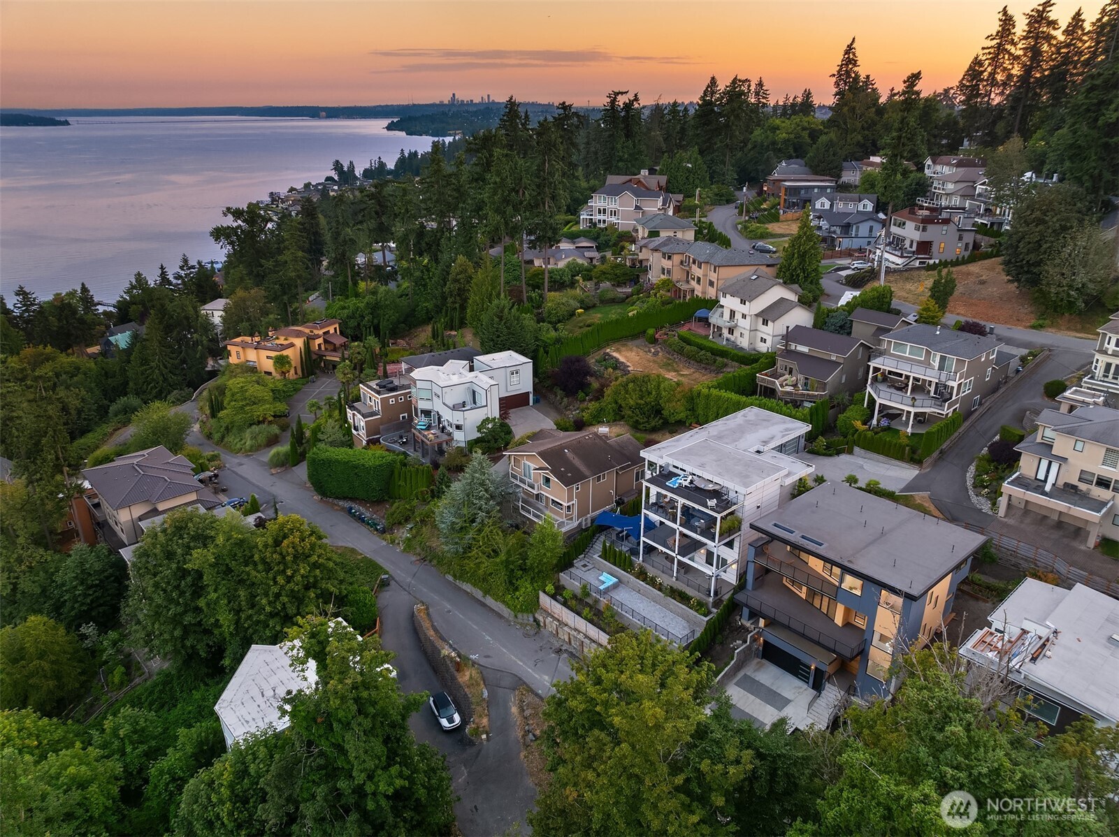 11909 90th Avenue NE