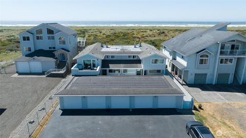 1031 S Sand Dune Avenue SW Unit B, Ocean Shores, WA 98569 - MLS#: 2352741