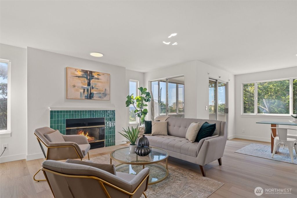Photo of 1312 S Massachusetts Street #302, Seattle, WA 98144 (MLS # 2407964)