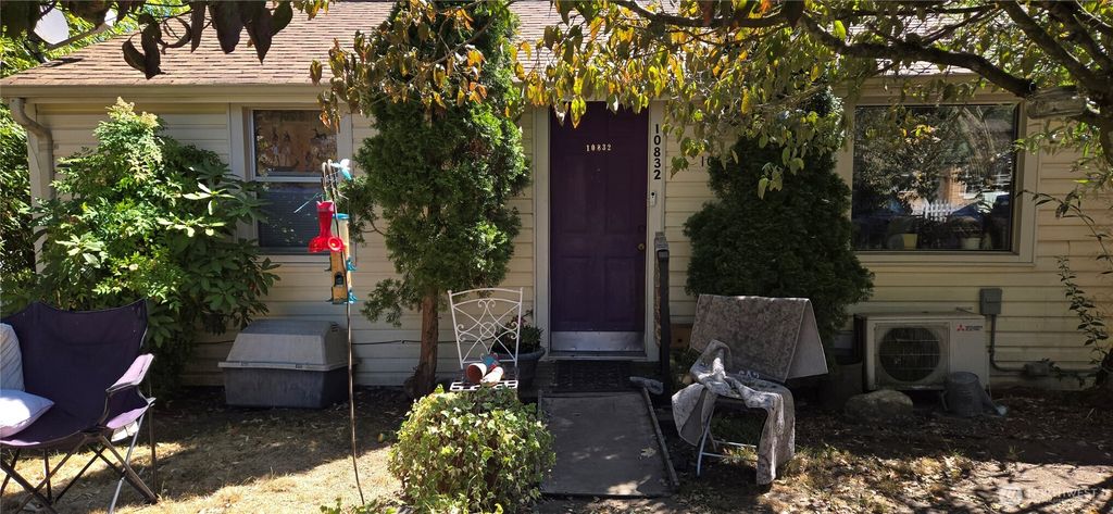 Photo of 10832 3rd Avenue S, Seattle, WA 98168 (MLS # 2413566)