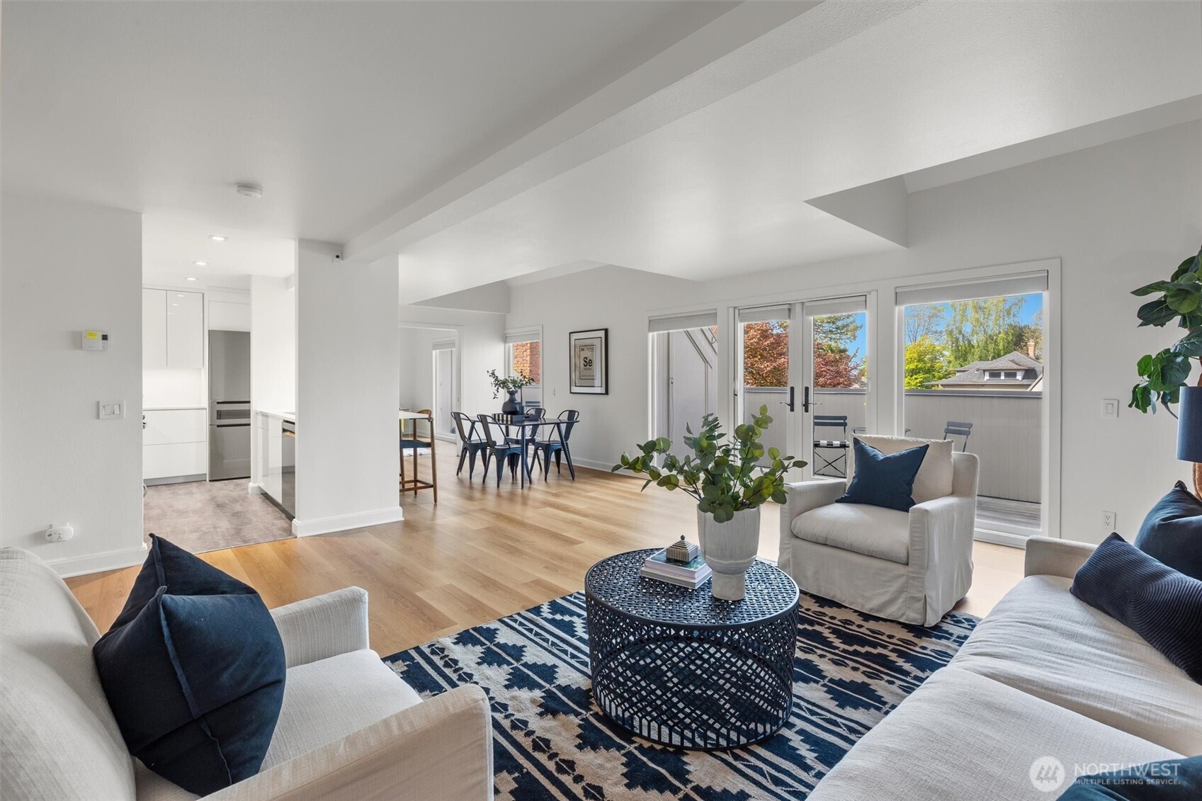1401 5th Avenue W 402