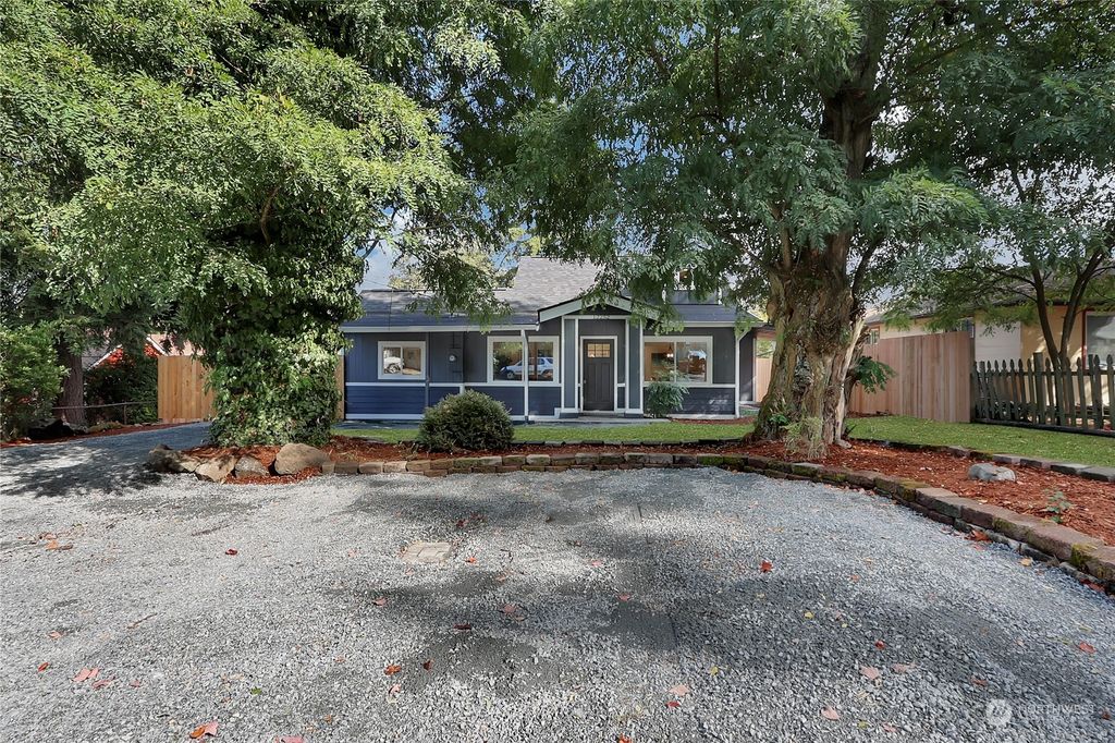 Photo of 12252 22nd Avenue S, Seattle, WA 98168 (MLS # 2164372)