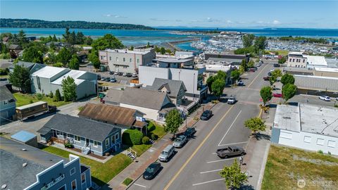 Photo of 349 H Street, Blaine, WA 98230 (MLS # 2544813)