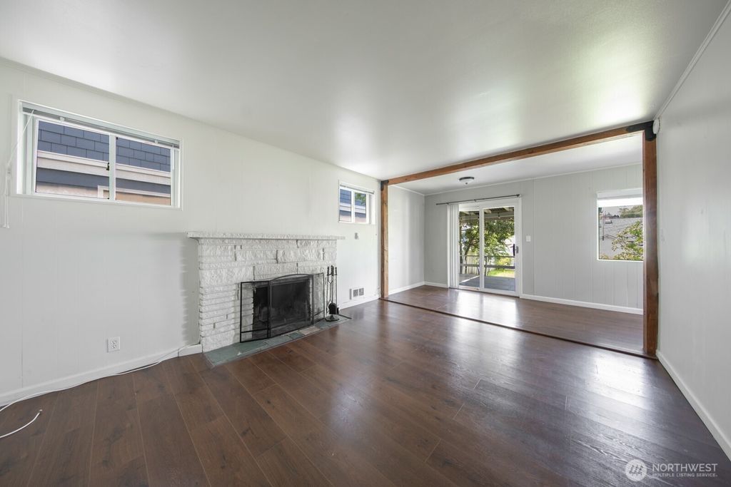 Photo of 1629 1st Avenue W, Seattle, WA 98119 (MLS # 2384274)