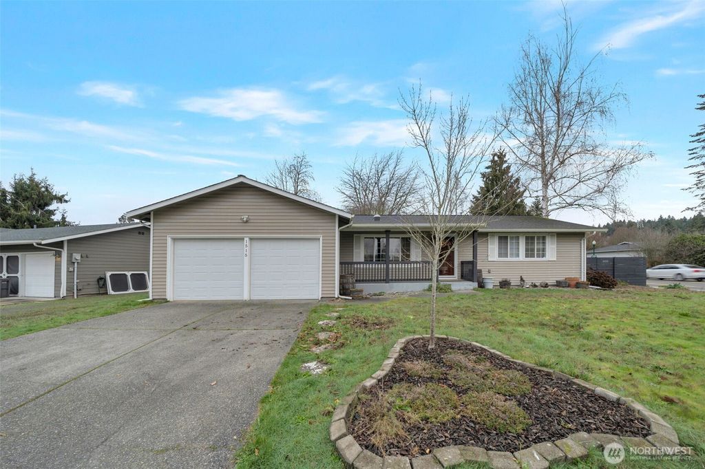 Photo of 1515 34th Street SE, Auburn, WA 98002 (MLS # 2467441)