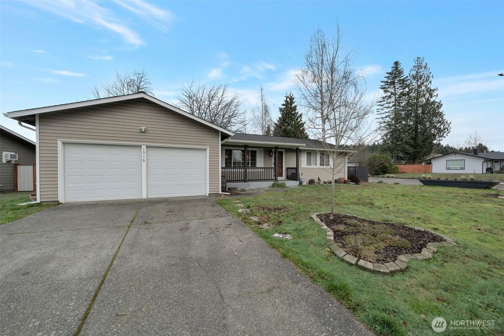 Photo of 1515 34th Street SE, Auburn, WA 98002 (MLS # 2467441)