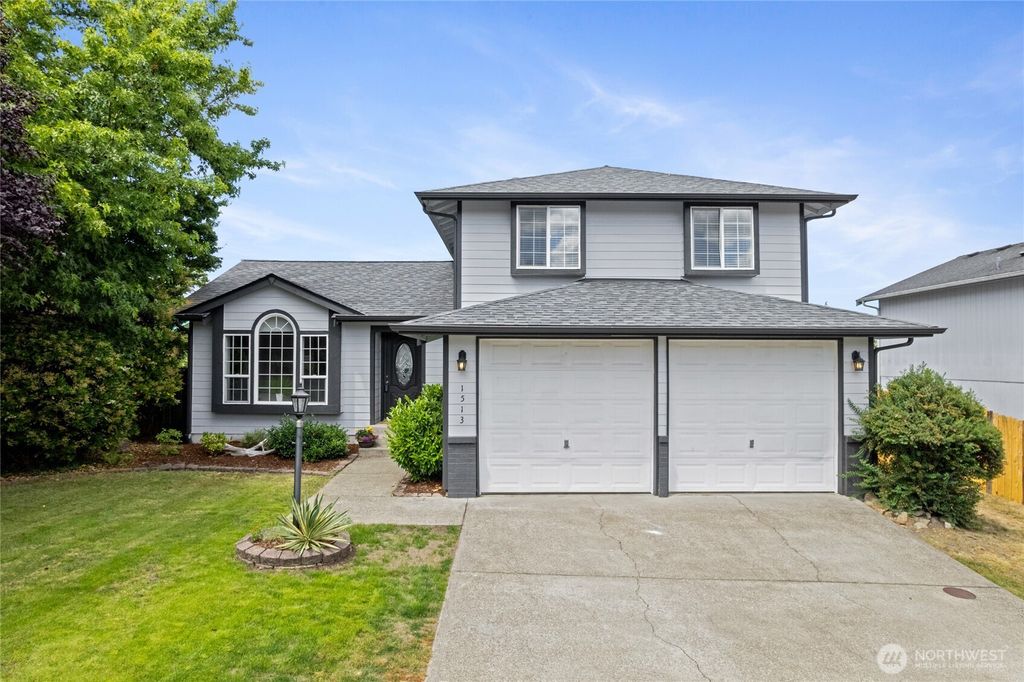 Photo of 1513 198th Street E, Spanaway, WA 98387 (MLS # 2553192)