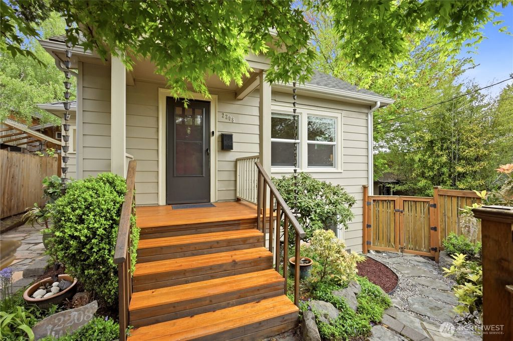 Photo of 2208 NE 75th Street, Seattle, WA 98115 (MLS # 2514376)