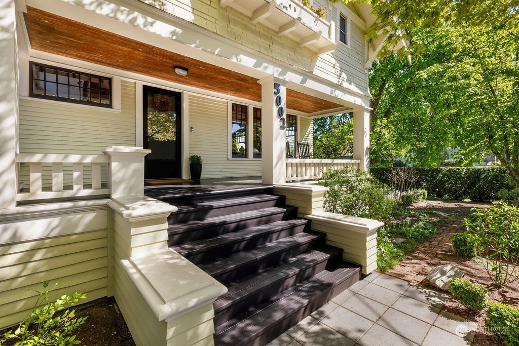 Photo of 5002 20th Avenue NE, Seattle, WA 98105 (MLS # 2228603)